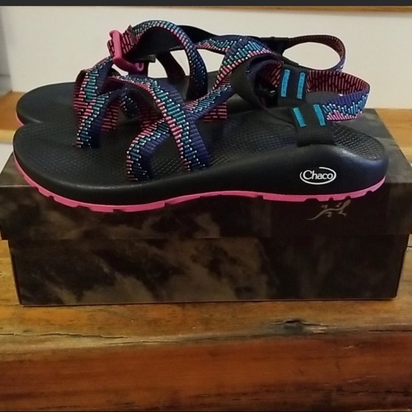 Chaco Z2 Classic Sandal Amp Magenta W10 NIB - Picture 2 of 4